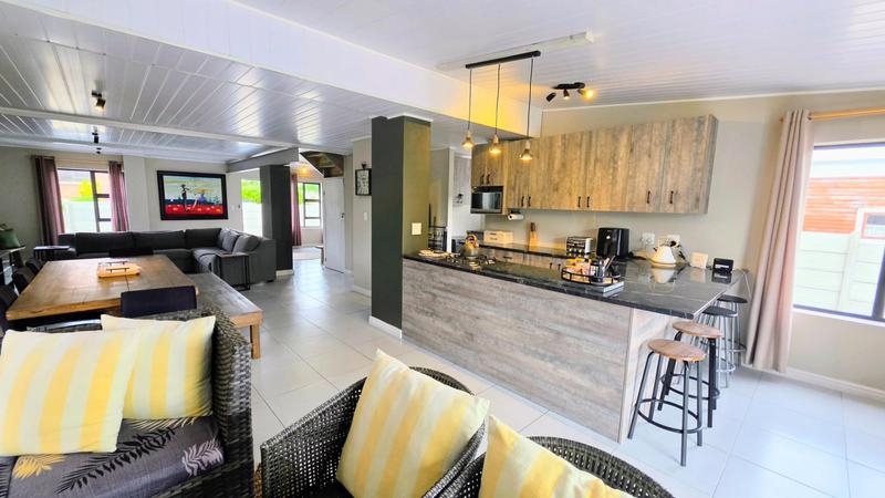 3 Bedroom Property for Sale in Kleinkrantz Western Cape